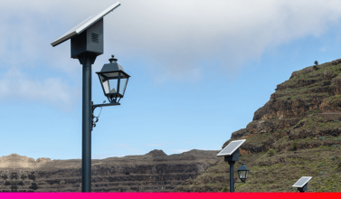 Descubre qué son las farolas solares, la última tendencia en energía solar